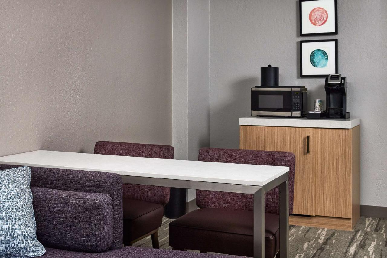 | Inn at Tewksbury