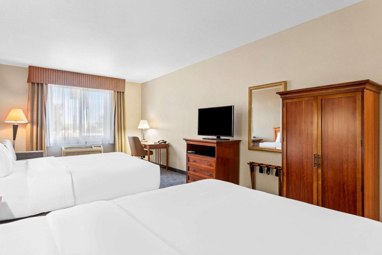 Queen Suite with Two Queen Beds - Non-Smoking at Comfort Inn & Suites I-25 near Spaceport America