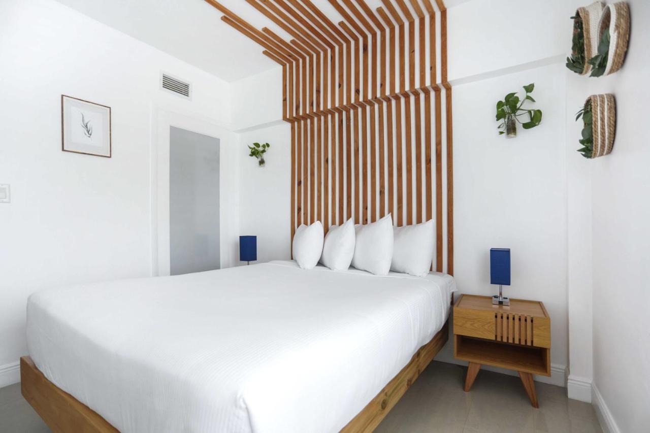 Deluxe One Bedroom Suite with Kitchen at Hotel Belleza