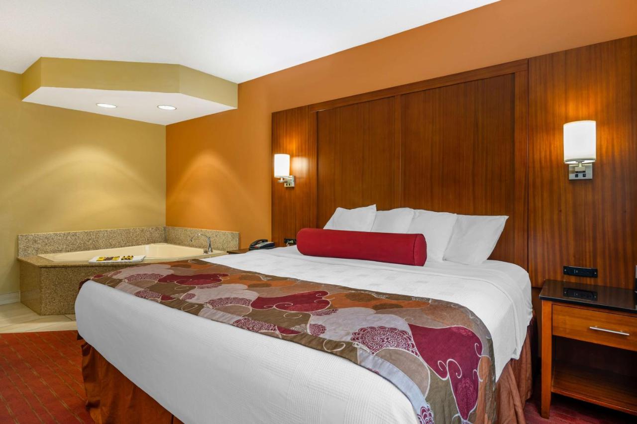 | Best Western Plus Georgetown Corporate Center Hotel