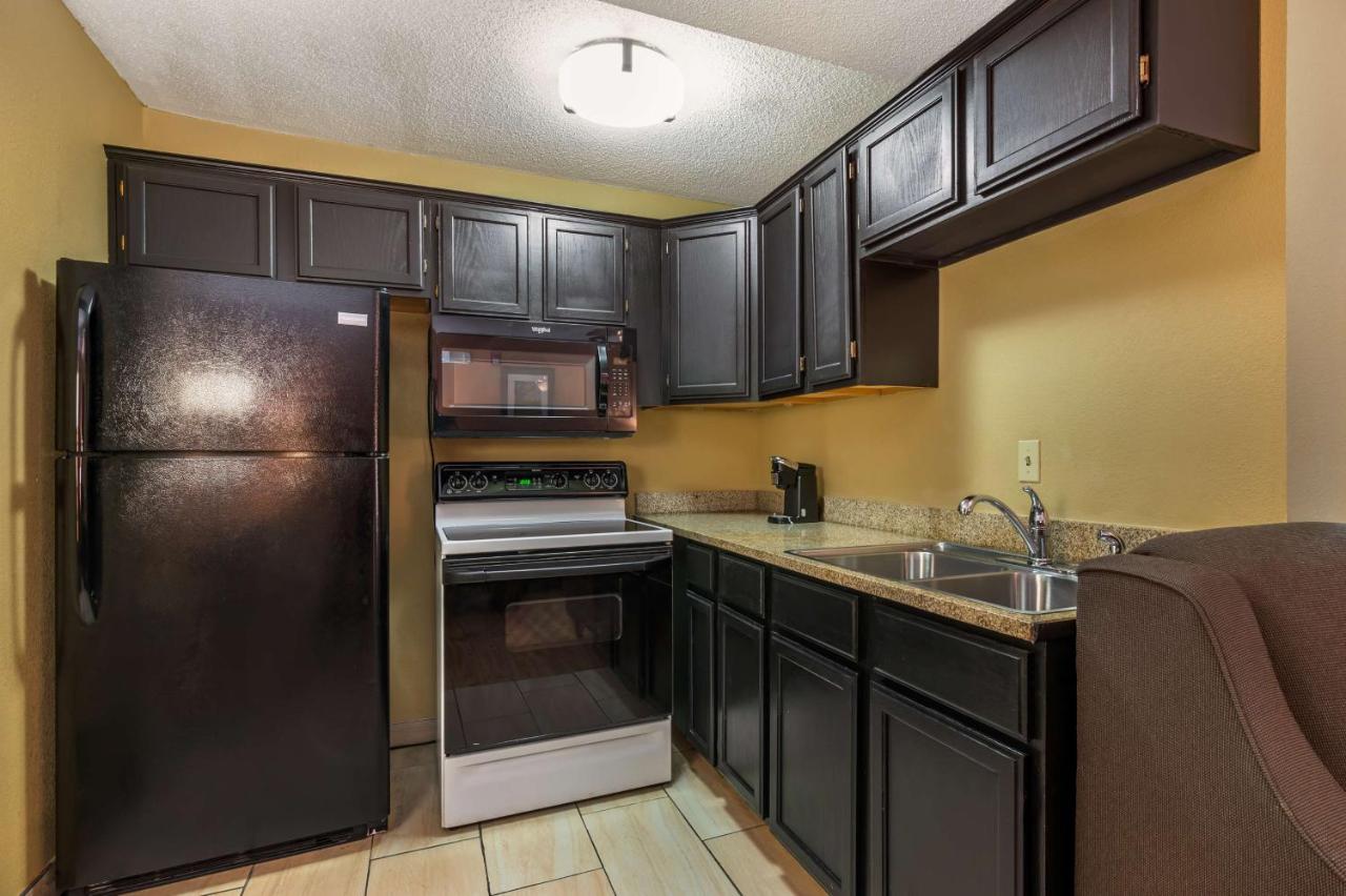 | Best Western Plus Georgetown Corporate Center Hotel