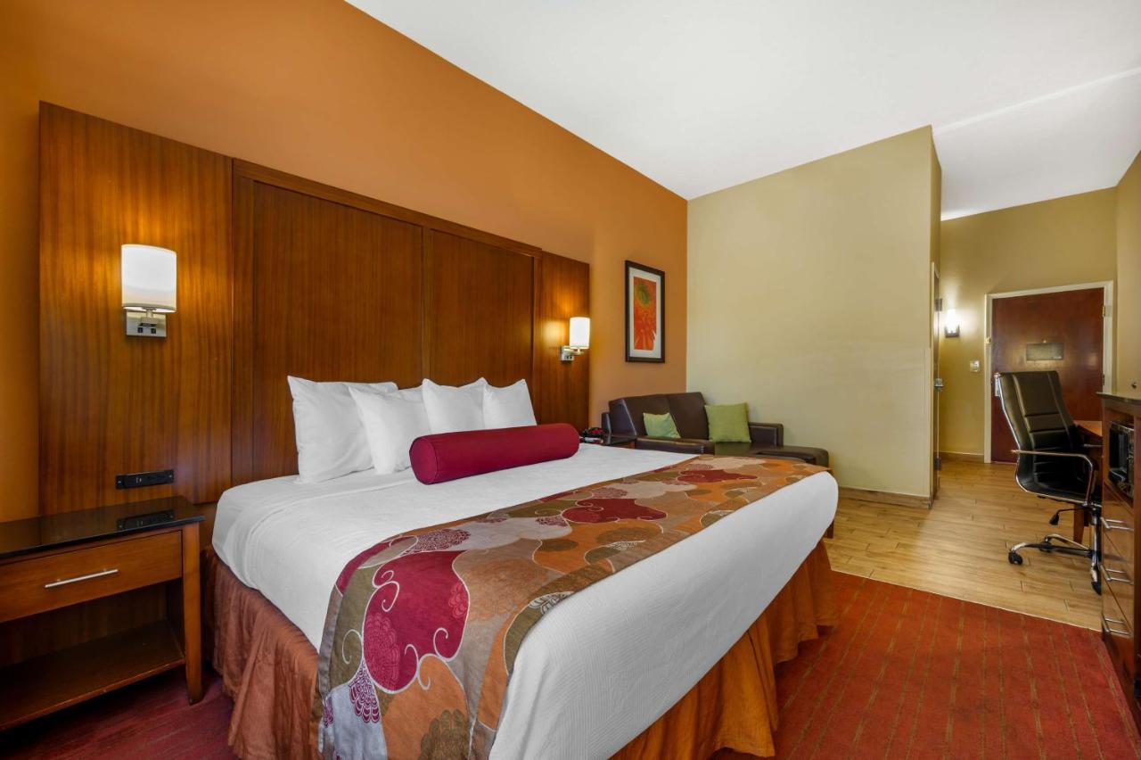 | Best Western Plus Georgetown Corporate Center Hotel