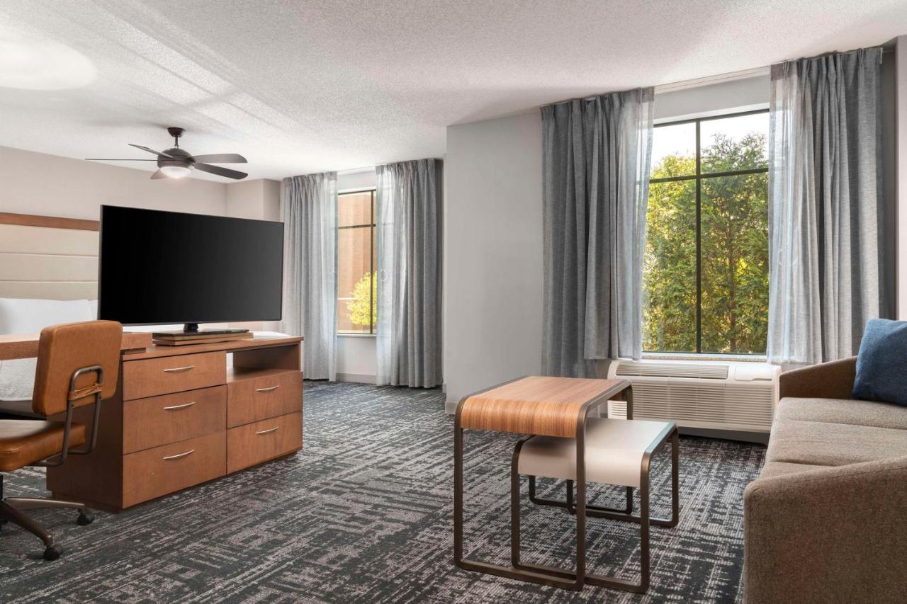 | Homewood Suites by Hilton Hartford South-Glastonbury