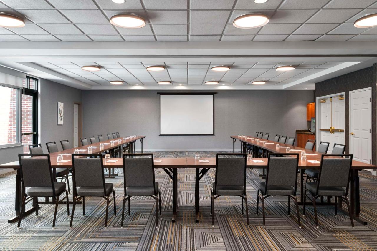 | Homewood Suites by Hilton Hartford South-Glastonbury