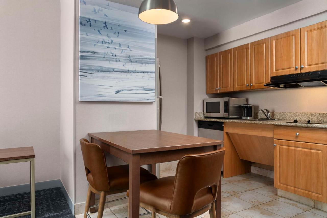 | Homewood Suites by Hilton Hartford South-Glastonbury