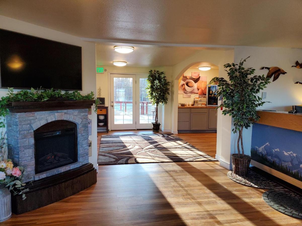 | Alaska Country Inn