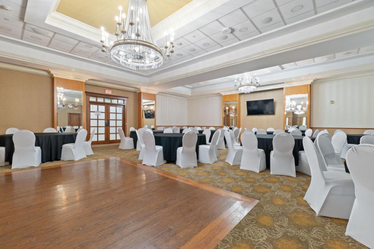 | Hotel Executive Suites