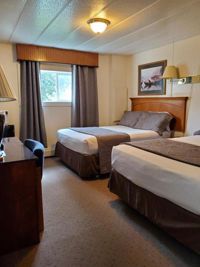 | Alaska Country Inn