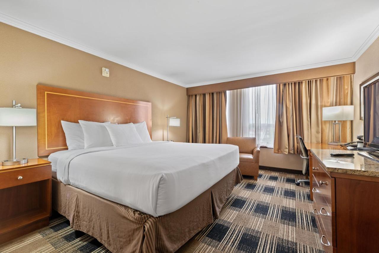 | Hotel Executive Suites