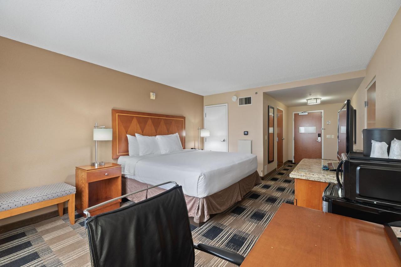  | Hotel Executive Suites