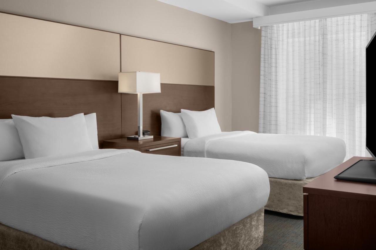 Queen Studio with Two Queen Beds with Sofa Bed at Residence Inn By Marriott Santa Clarita Valencia