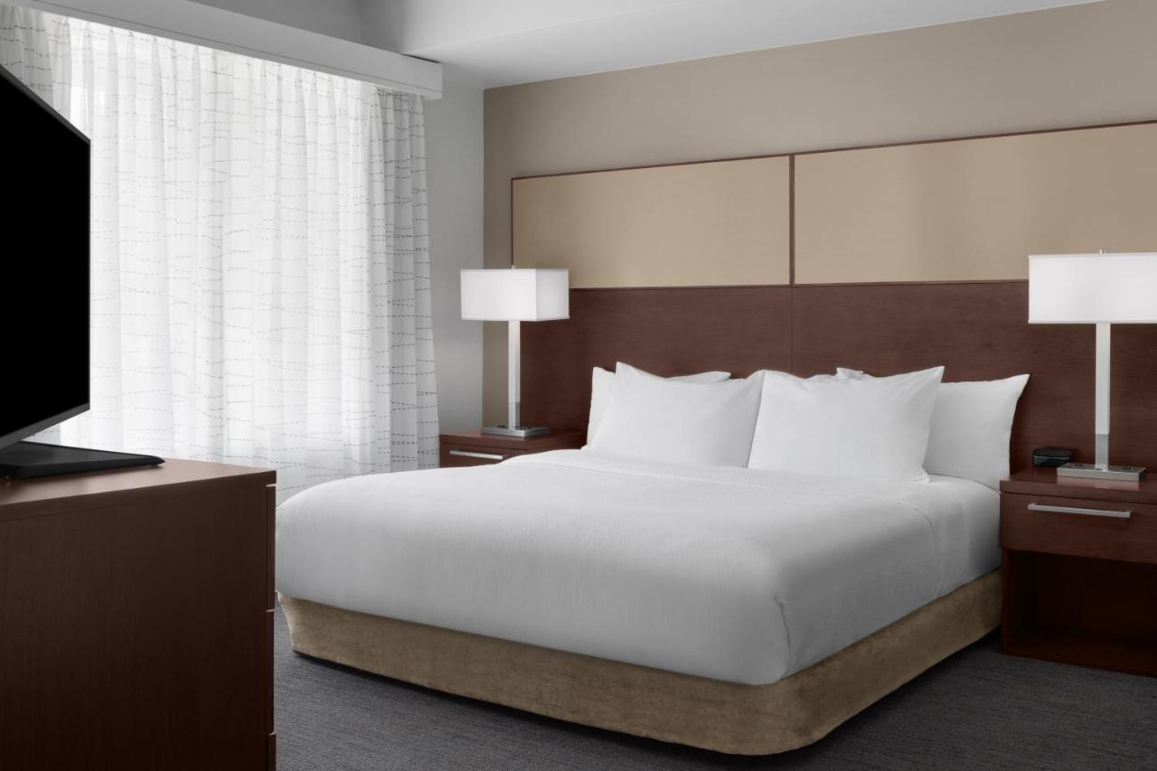 Two-Bedroom Suite at Residence Inn By Marriott Santa Clarita Valencia