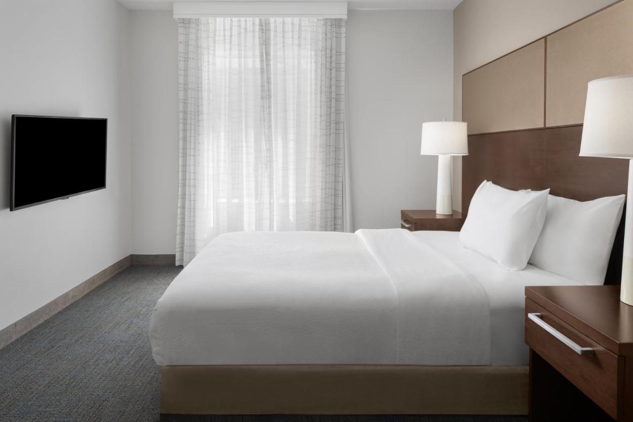 | Residence Inn By Marriott Santa Clarita Valencia