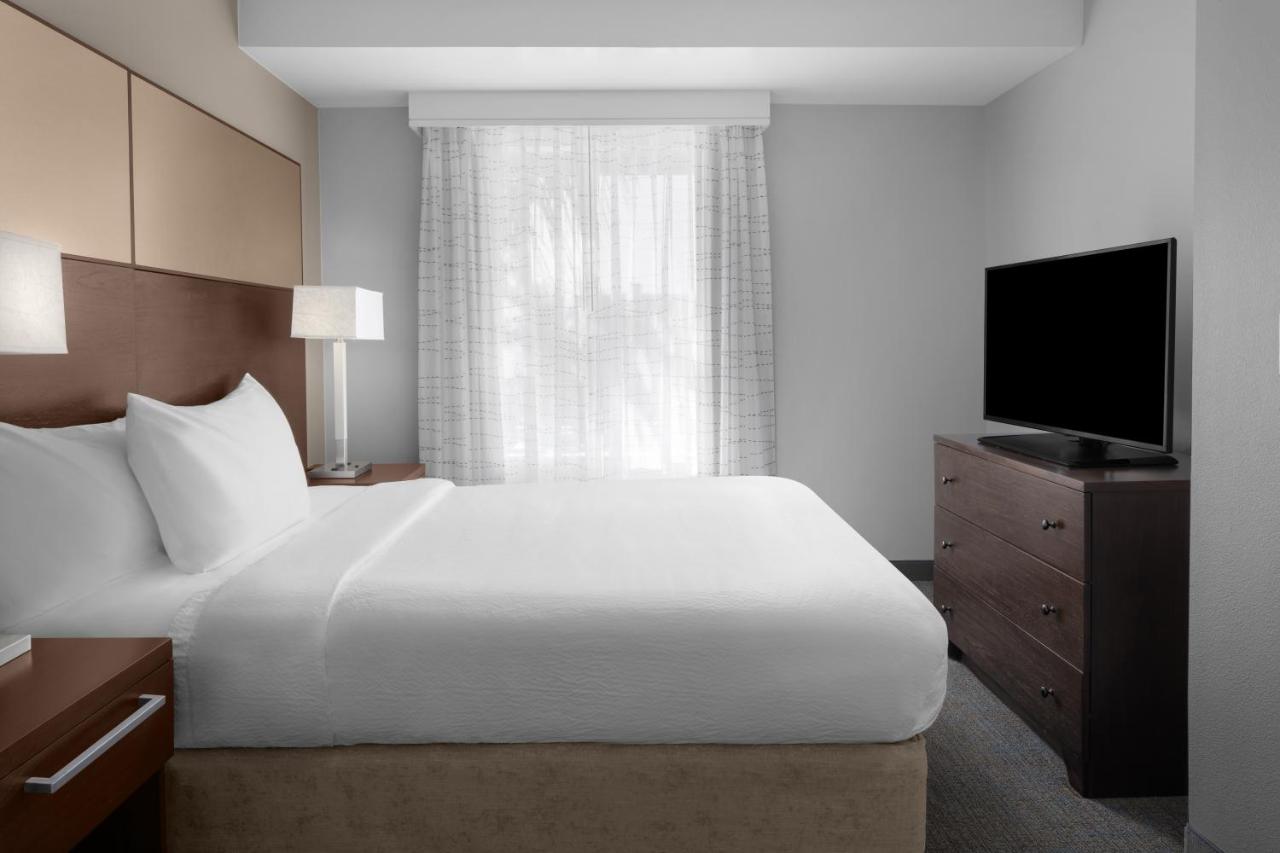 | Residence Inn By Marriott Santa Clarita Valencia