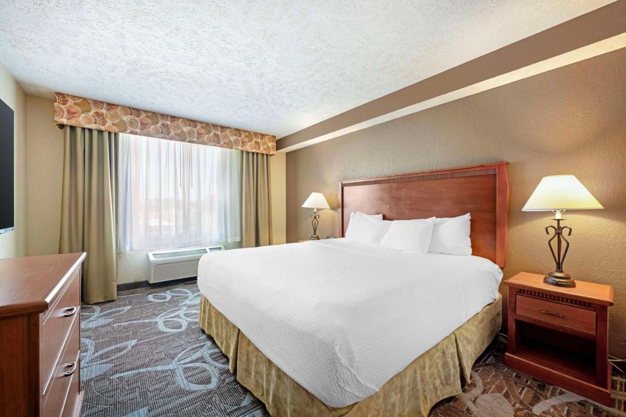 Executive King Suite - Non-Smoking at Best Western Plus Mid Nebraska Inn & Suites