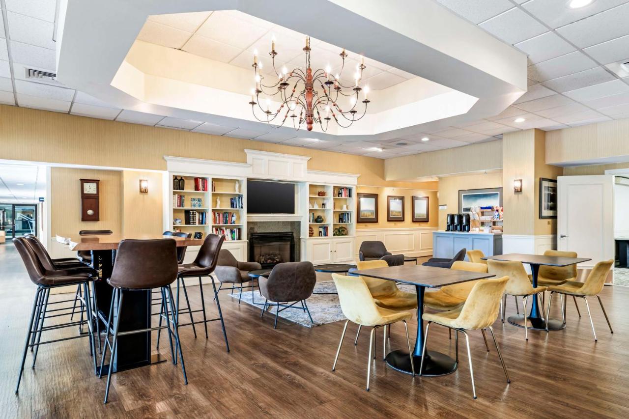  | Best Western Springfield Hotel