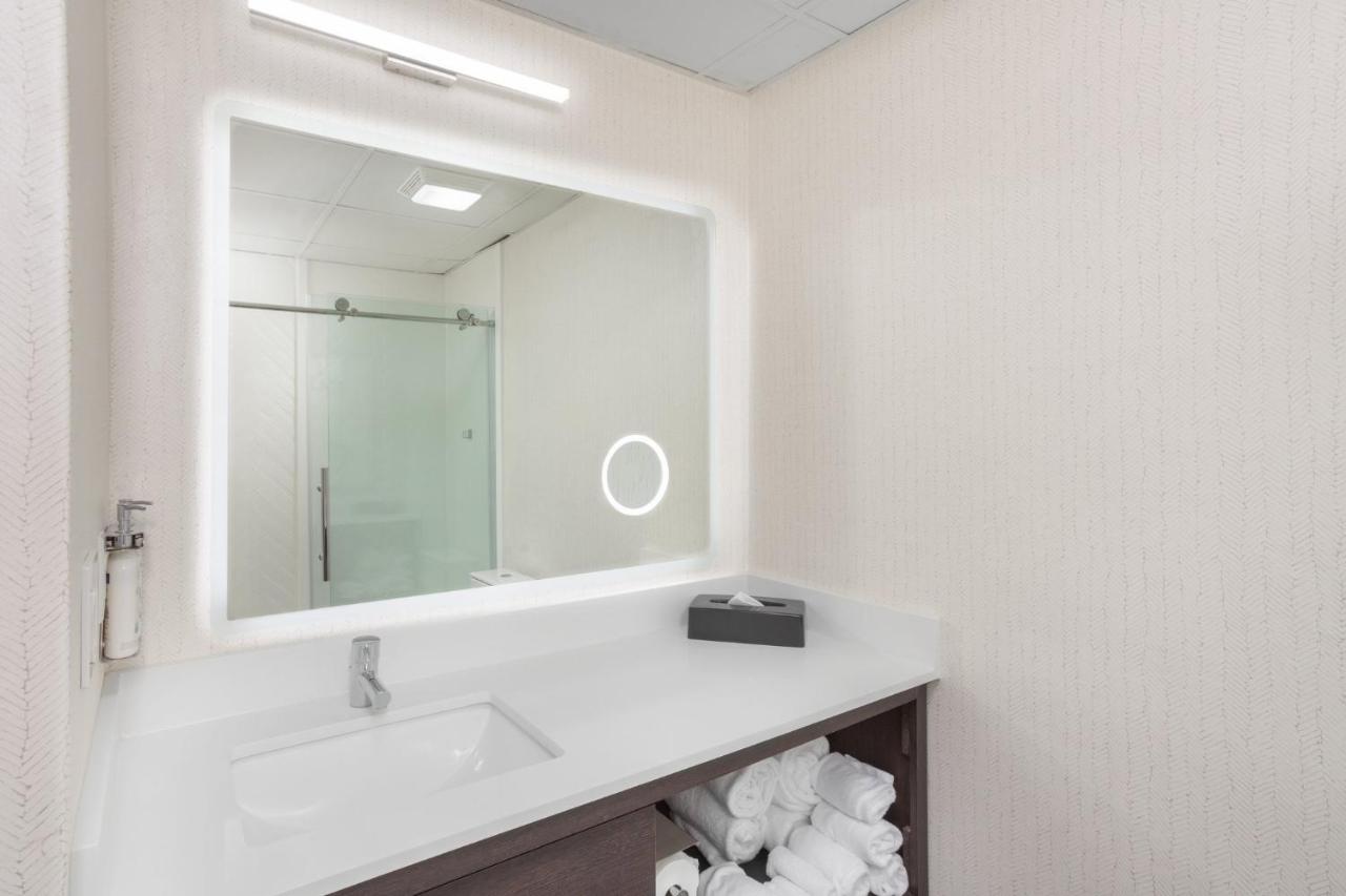 King Room - Mobility Access/Hearing Accessible at Holiday Inn Hotel & Suites Springfield - I-44, an IHG Hotel