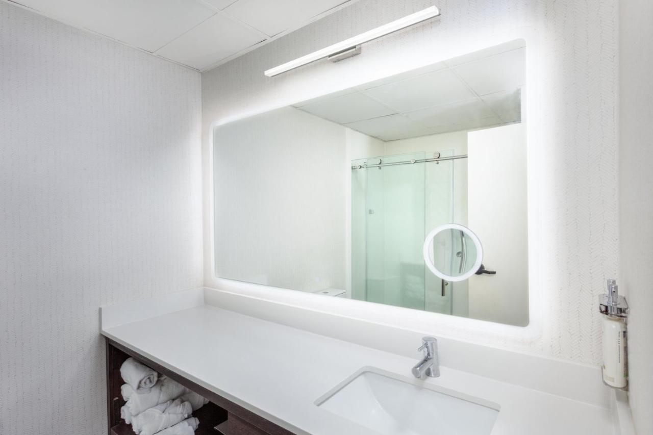  | Holiday Inn Hotel & Suites Springfield - I-44, an IHG Hotel