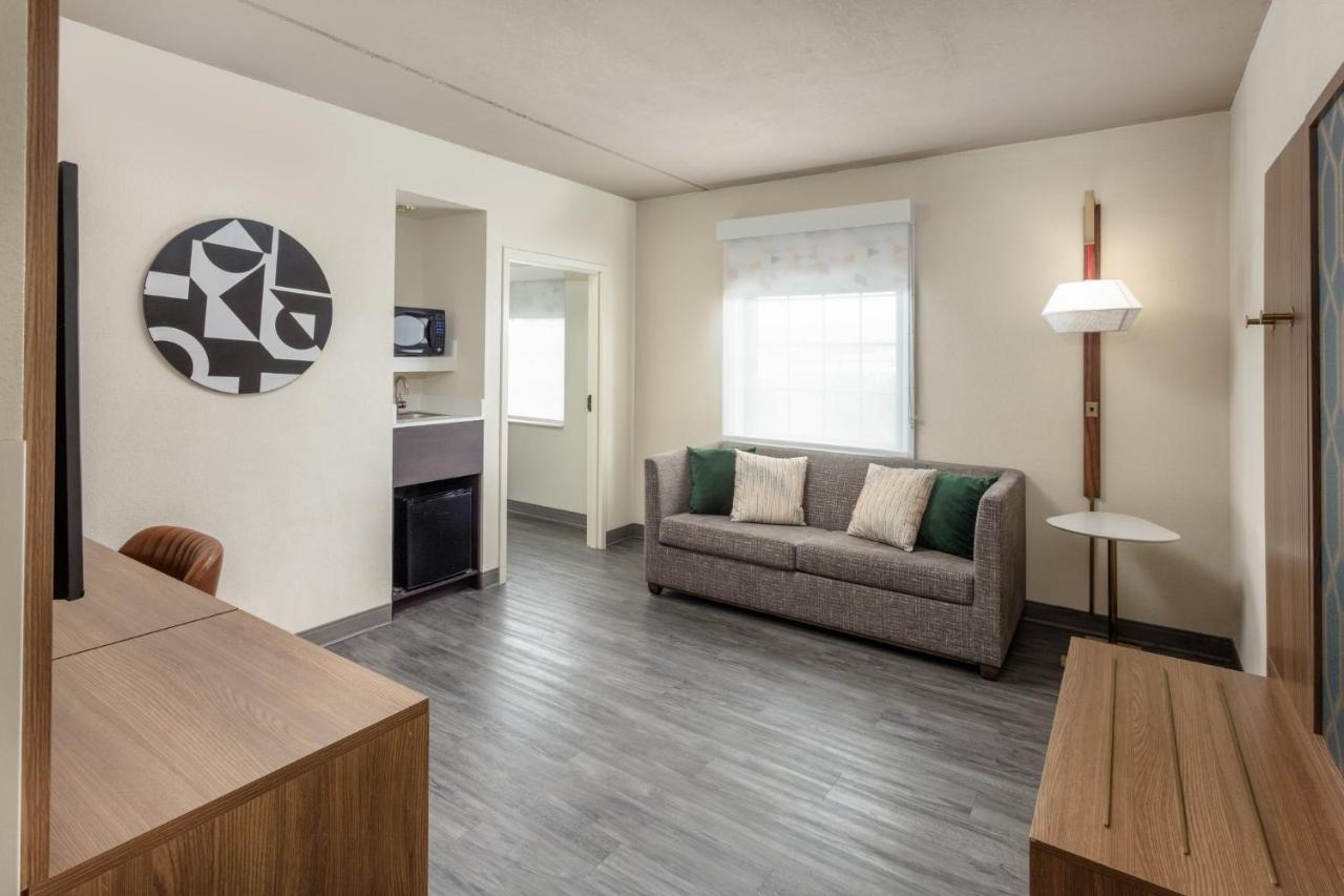  | Holiday Inn Hotel & Suites Springfield - I-44, an IHG Hotel