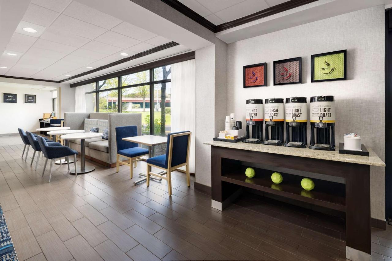 | Hampton Inn Long Island/Islandia