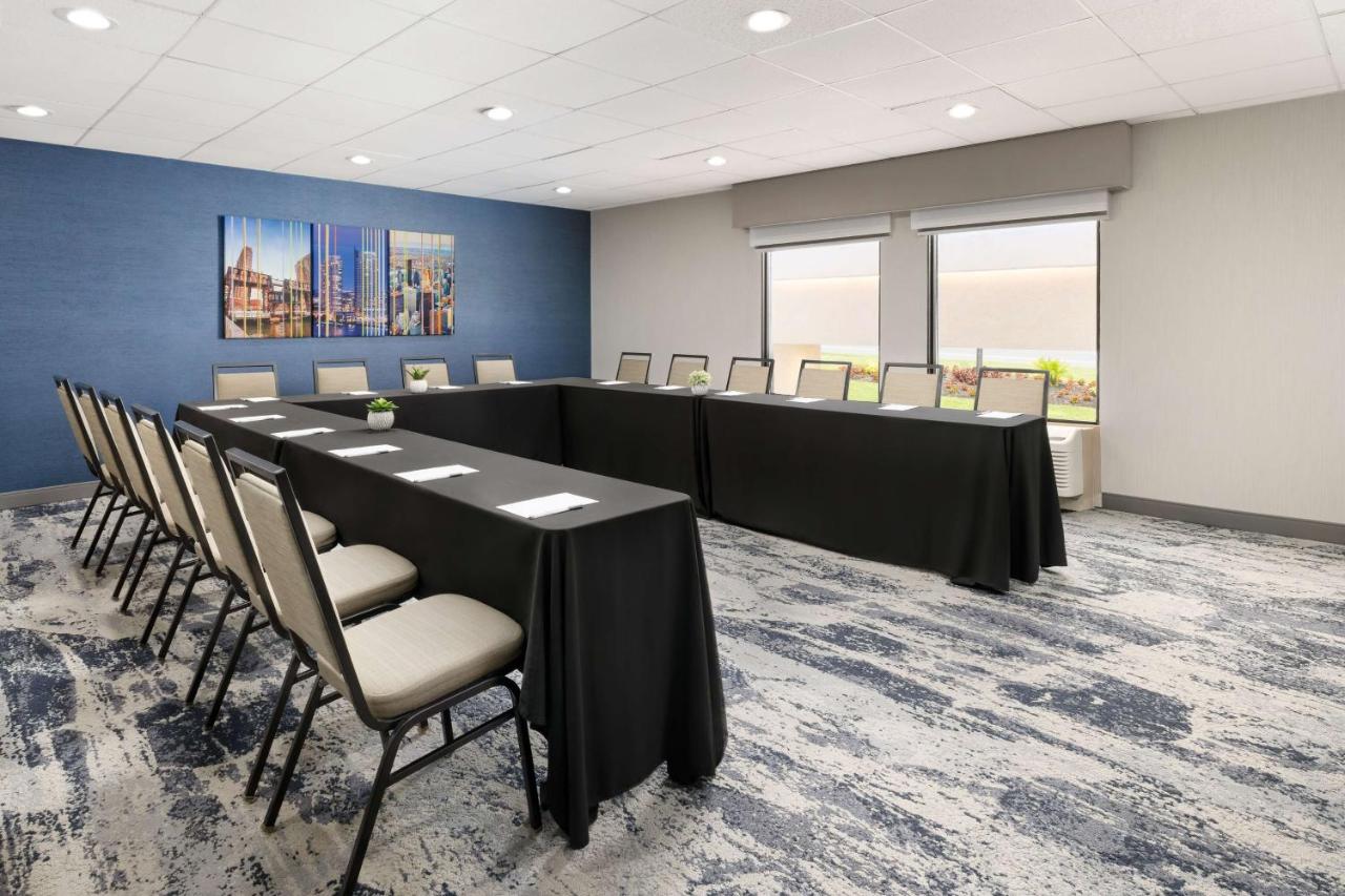 | Hampton Inn Long Island/Islandia