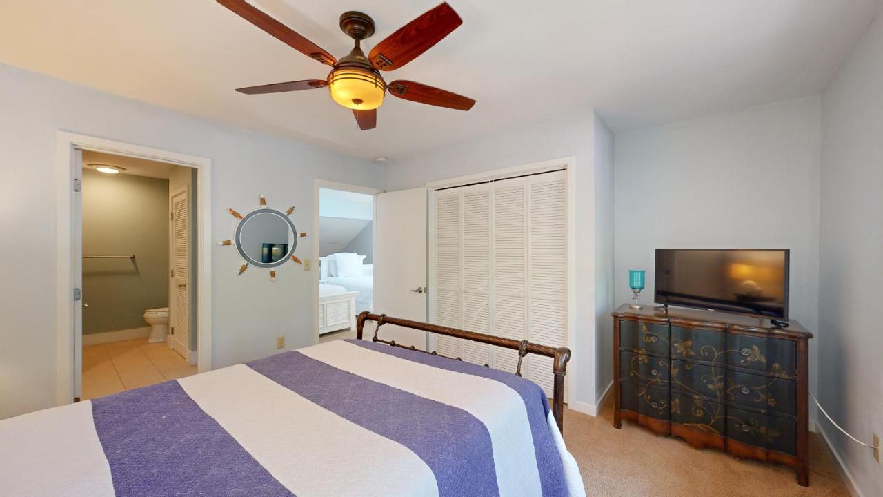 | 204 Turnberry Village