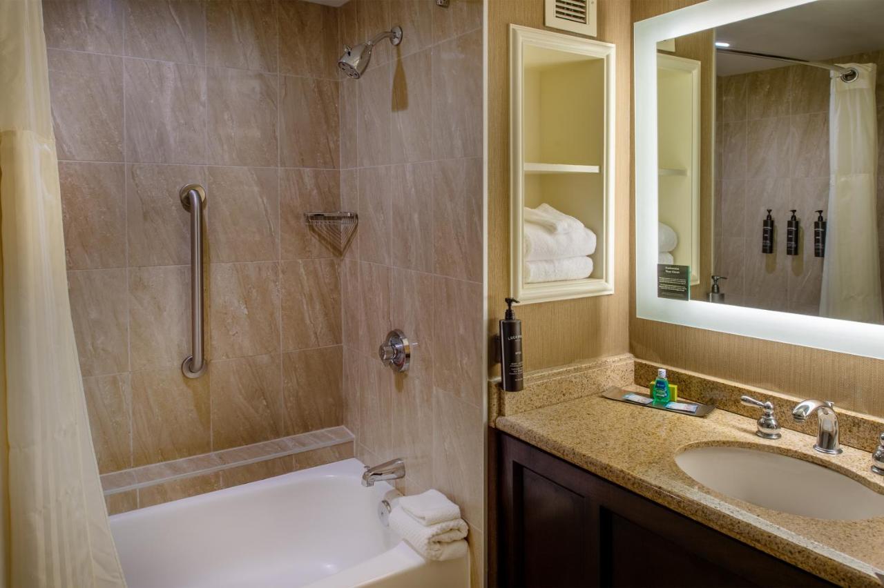 | St. Louis Union Station Hotel, Curio Collection by Hilton
