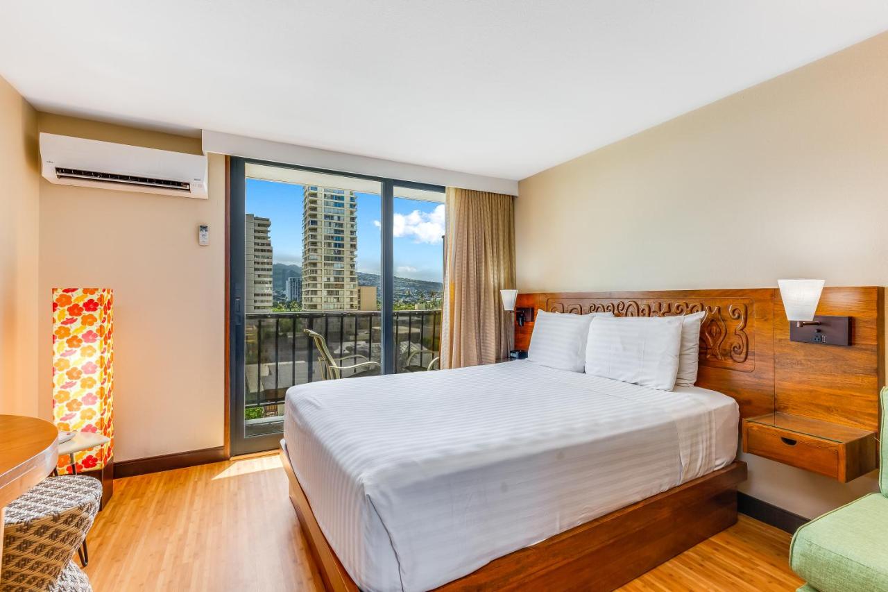 Studio Kitchenette Deluxe City View at Castle Bamboo Waikīkī Hotel
