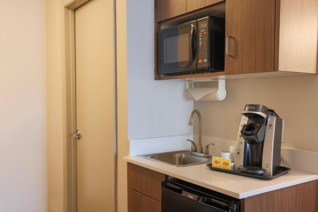 | Holiday Inn Express & Suites Raleigh North - Wake Forest, an IHG Hotel