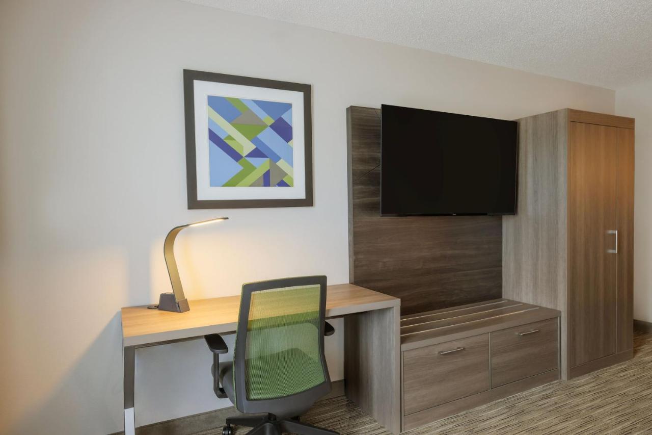 Standard Room at Holiday Inn Express & Suites Raleigh North - Wake Forest by IHG