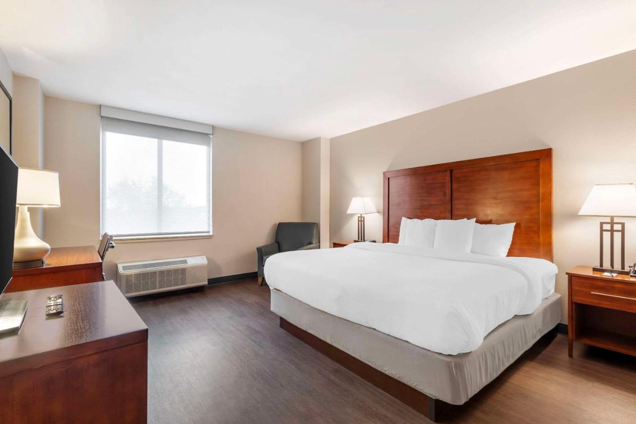  | Comfort Inn Conference Center Bowie