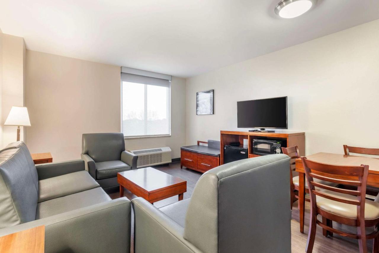  | Comfort Inn Conference Center Bowie