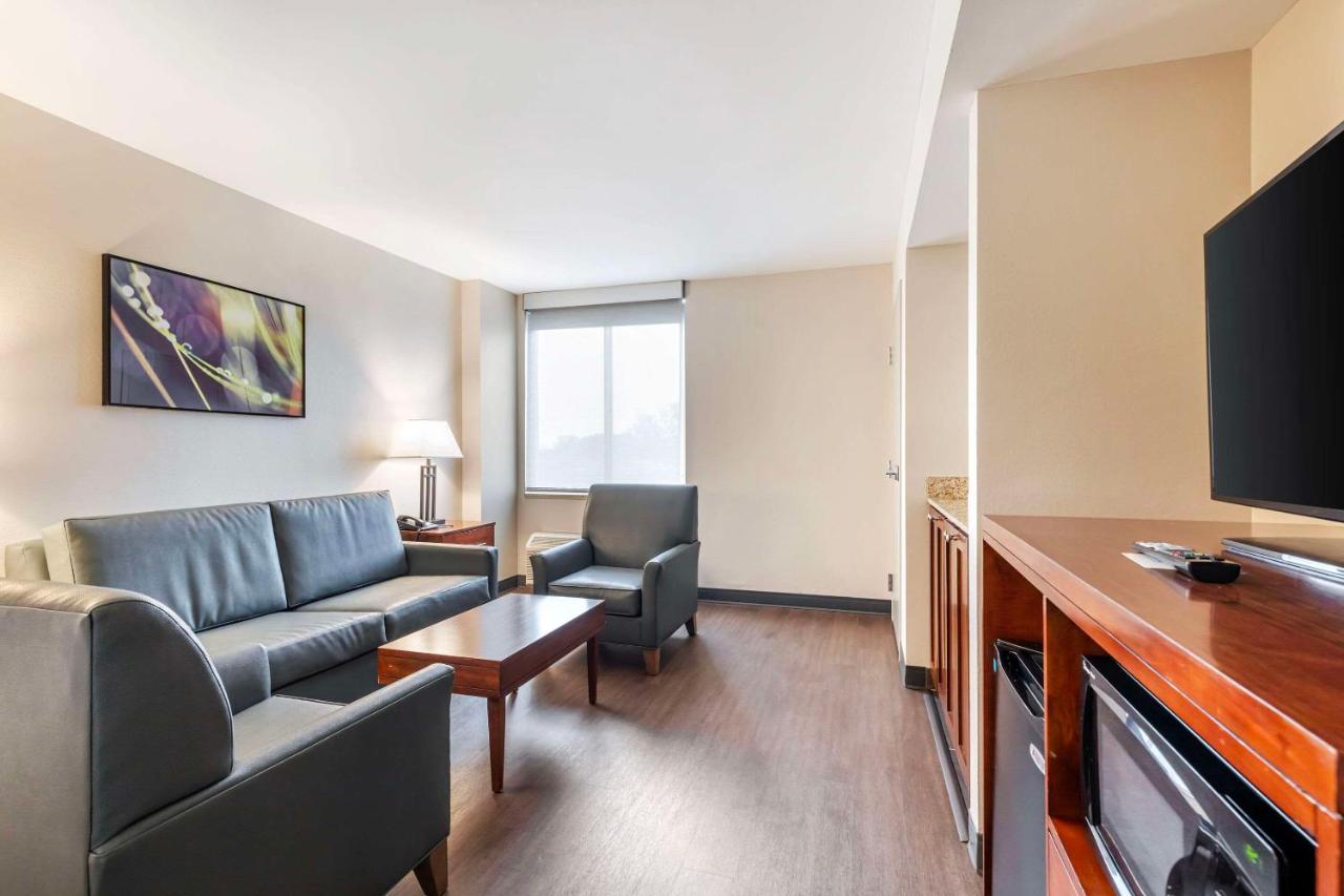  | Comfort Inn Conference Center Bowie