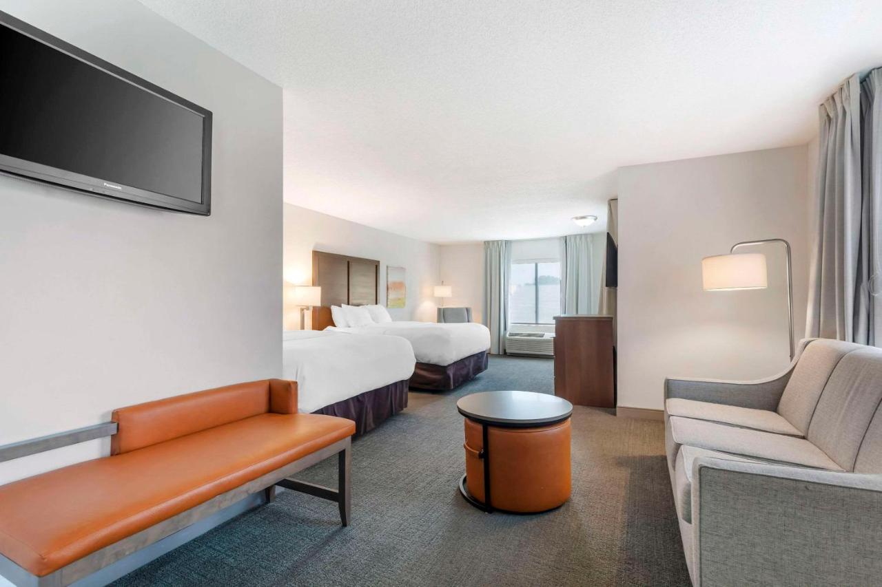 Queen Suite with Two Queen Beds and Sofa Bed - Non Smoking at Comfort Inn & Suites Chestertown