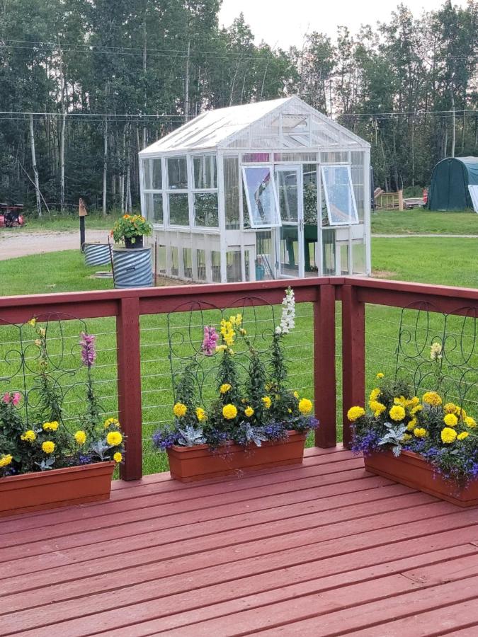 | Alaska Country Inn