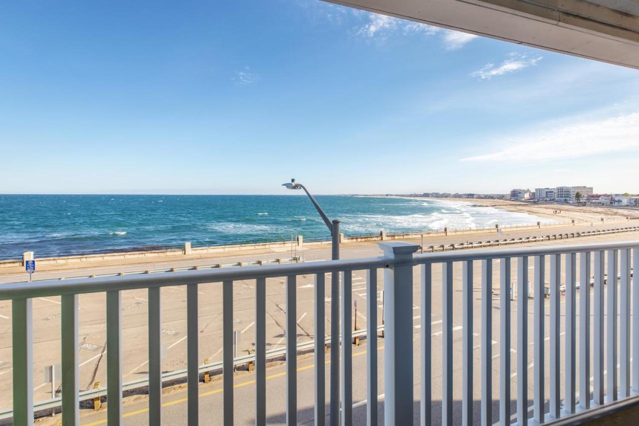 | Atlantic Breeze Suites