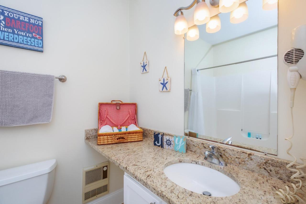 | Atlantic Breeze Suites