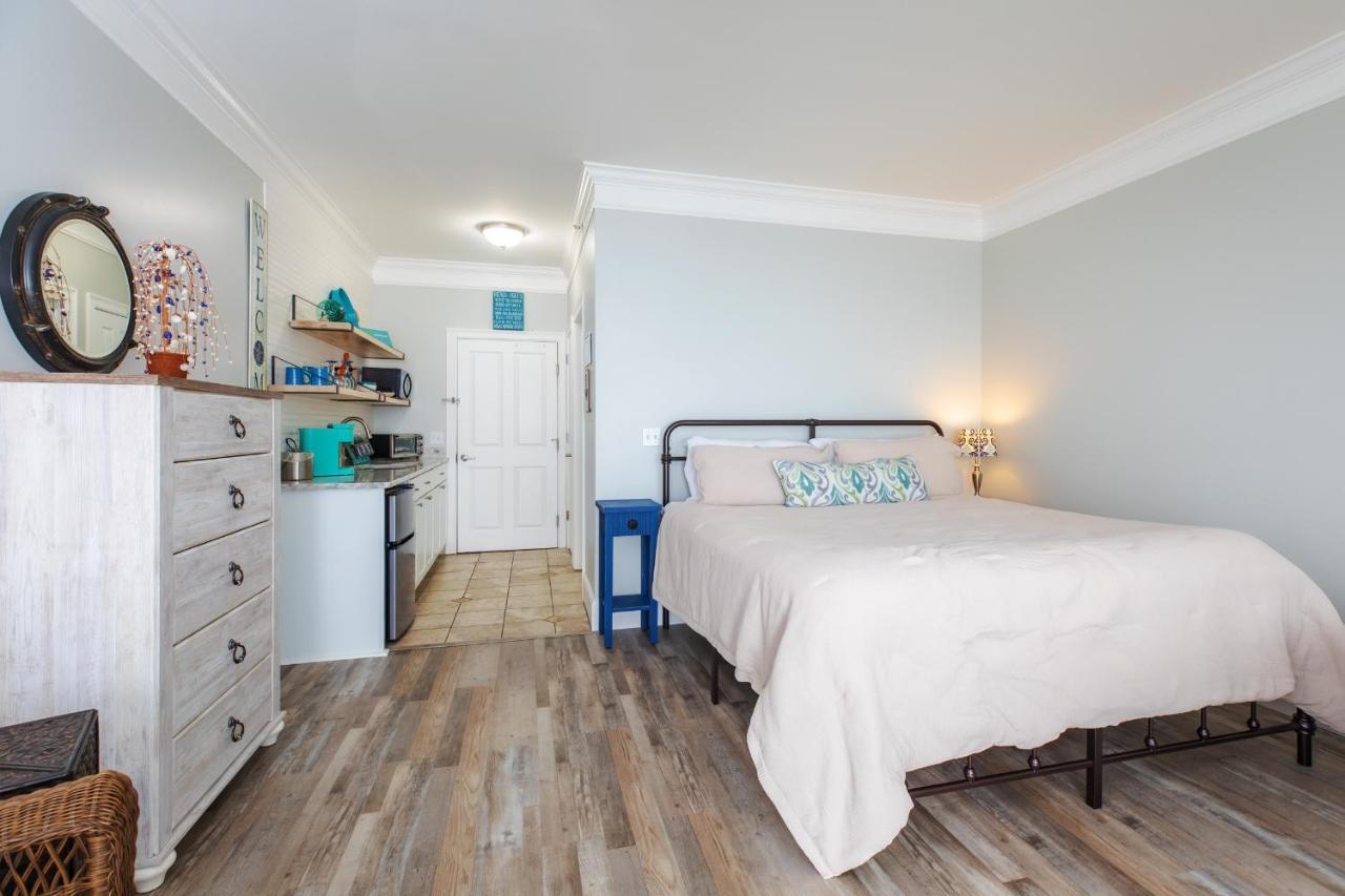 | Atlantic Breeze Suites