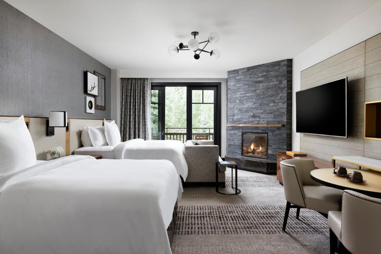 Mountain Premier Double Room with Two Double Beds at Four Seasons Residences Vail