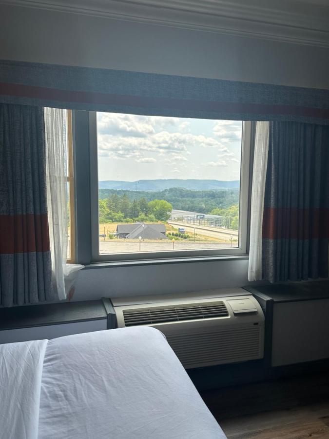 | Inn at Mountainview