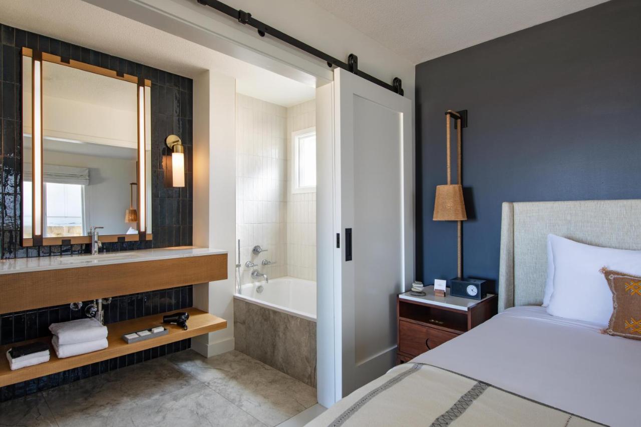 Panoramic Oceanfront Suite at Sanctuary Beach Resort