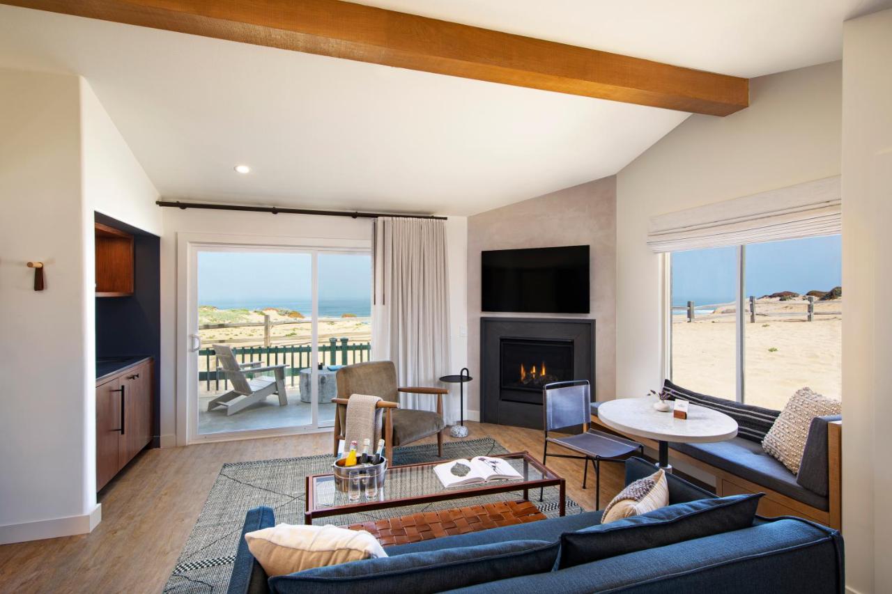 Panoramic Oceanfront Suite at Sanctuary Beach Resort