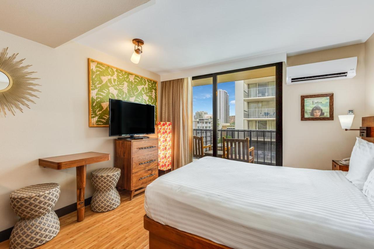 Hotel Room City View at Castle Bamboo Waikīkī Hotel