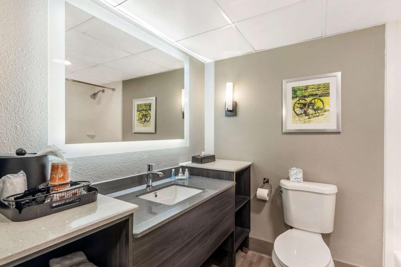 | Clarion Inn Murfreesboro