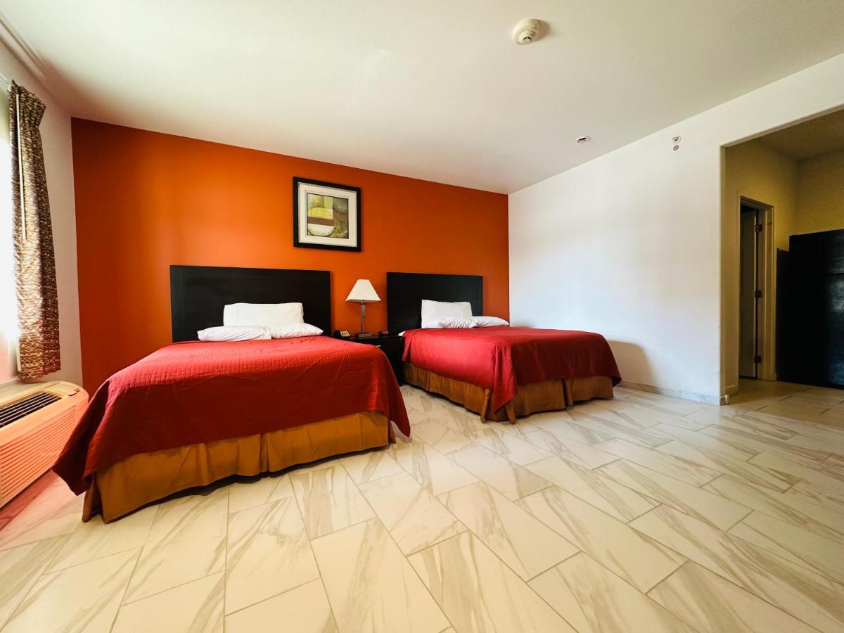  | Lux Inn and Suites