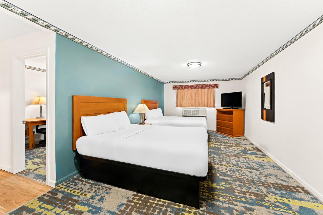 | Americas Best Value Inn - Stonington