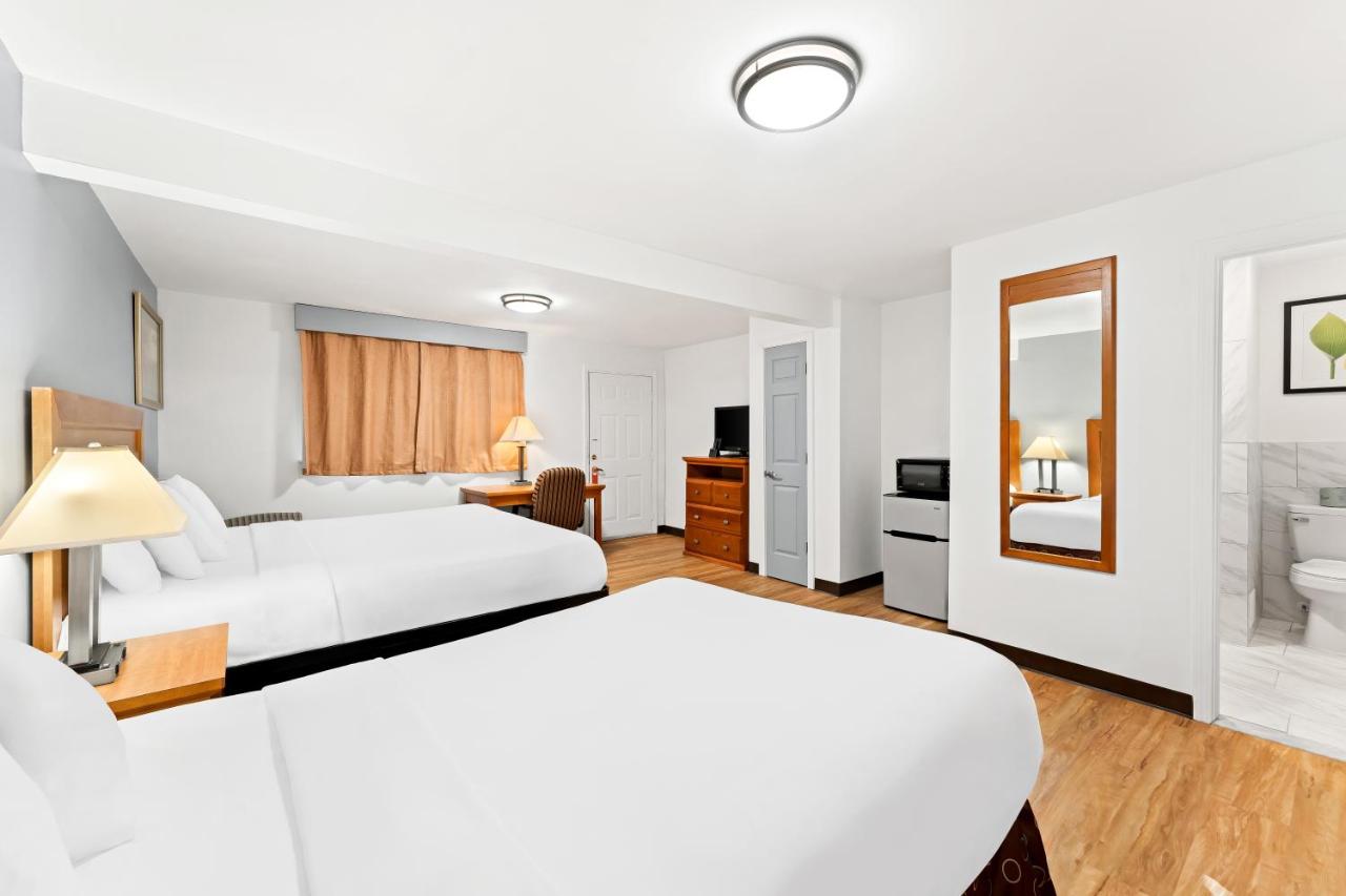 | Americas Best Value Inn - Stonington
