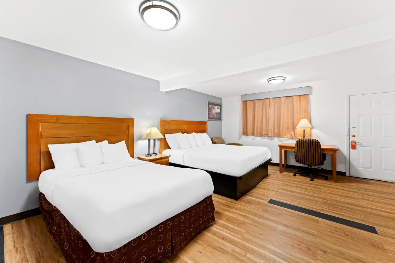 | Americas Best Value Inn - Stonington