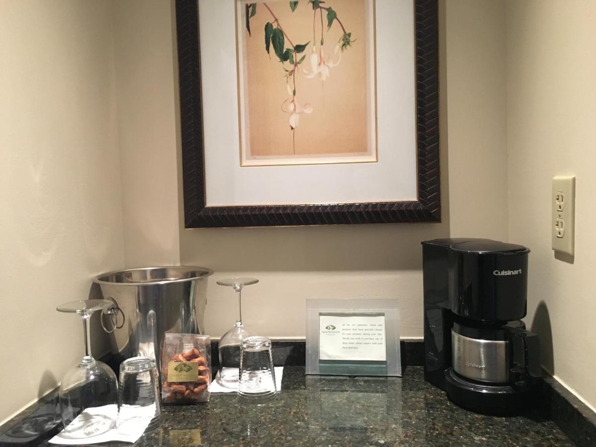 | Tradewinds Carmel