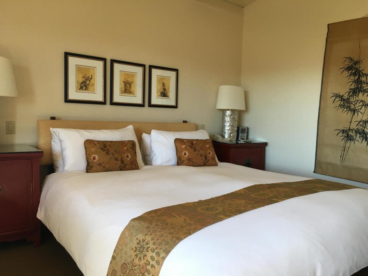 | Tradewinds Carmel
